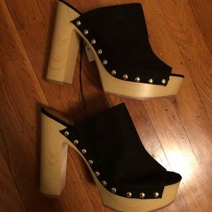 H&M Studded Peep Toe Chunky Heel Slipper/Sandal